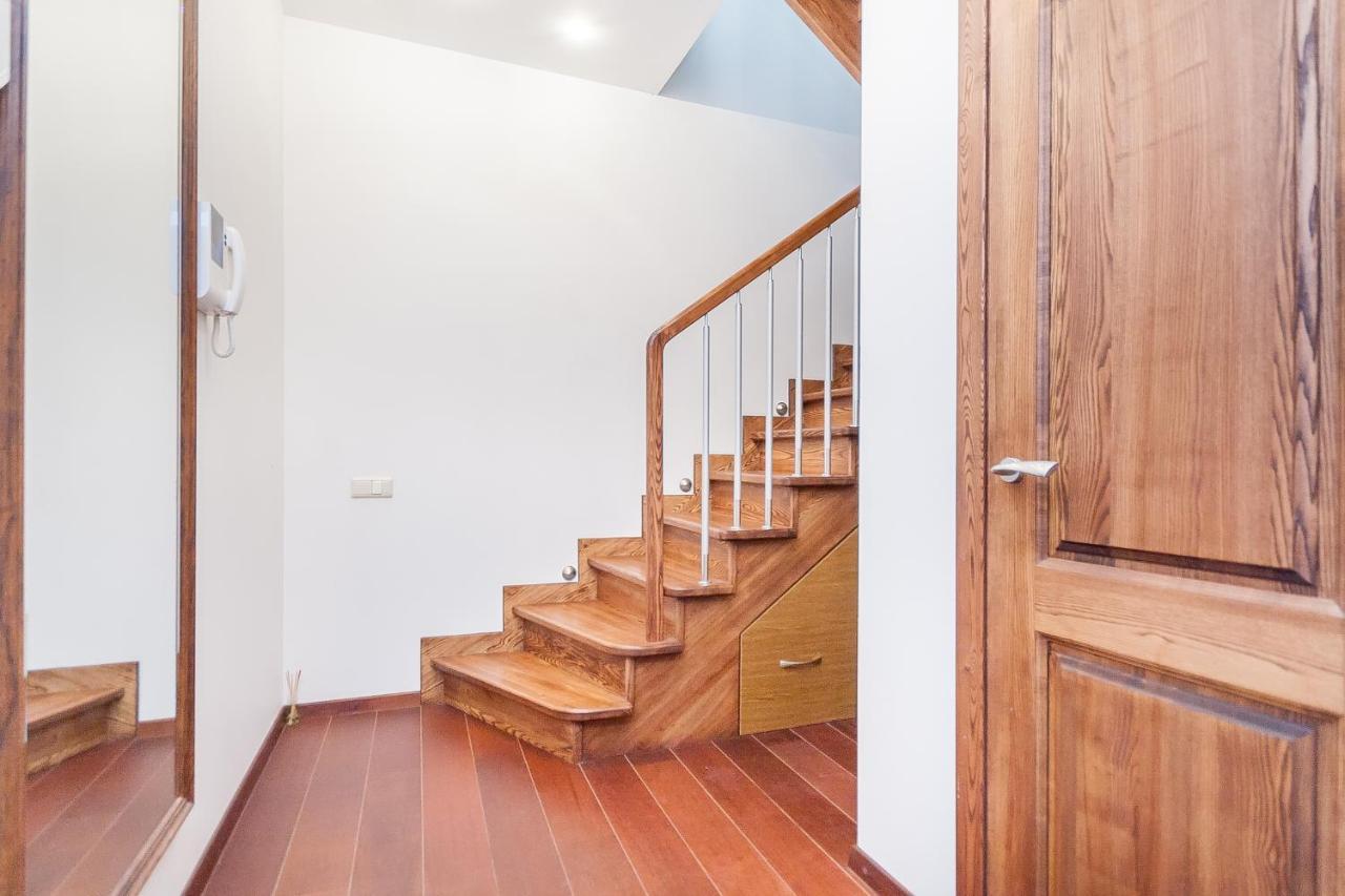 Central Apartment In Gedimino Av By Urban Rent Вильнюс Экстерьер фото